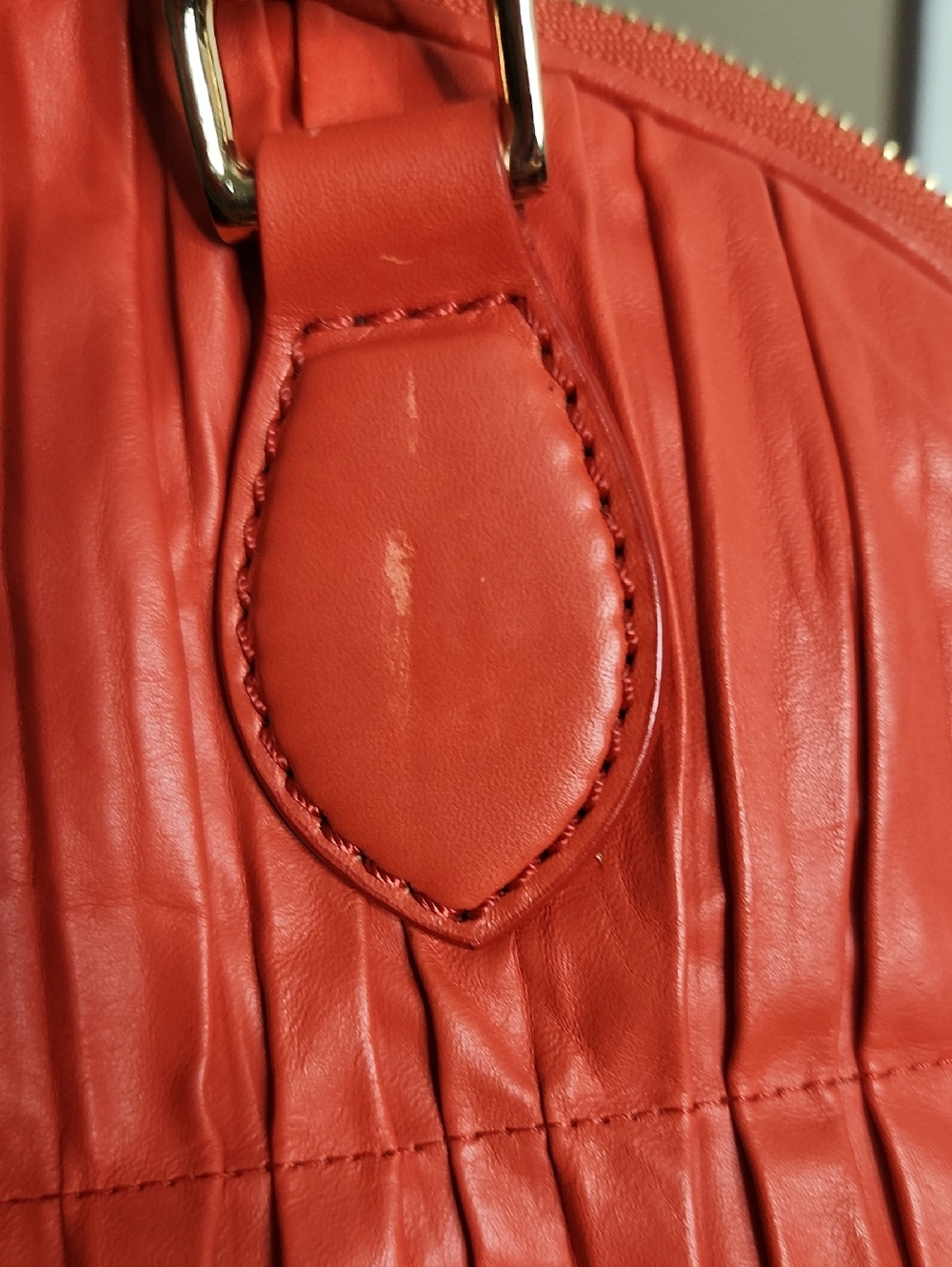 ESCADA PLEATED LEATHER Satchel. EUC Preloved item sold as is - Picture 7 of 8